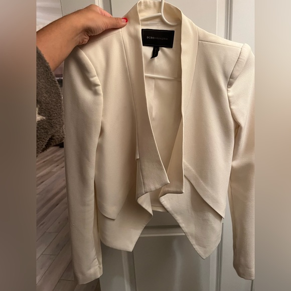 BCBG Jackets & Blazers - Bcbg white blazer